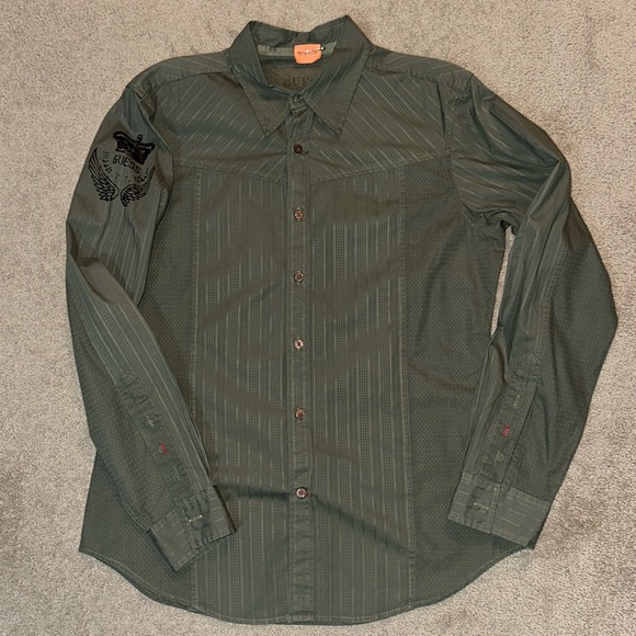 Men’s large Guess button up shirt. - Picture 1 of 7